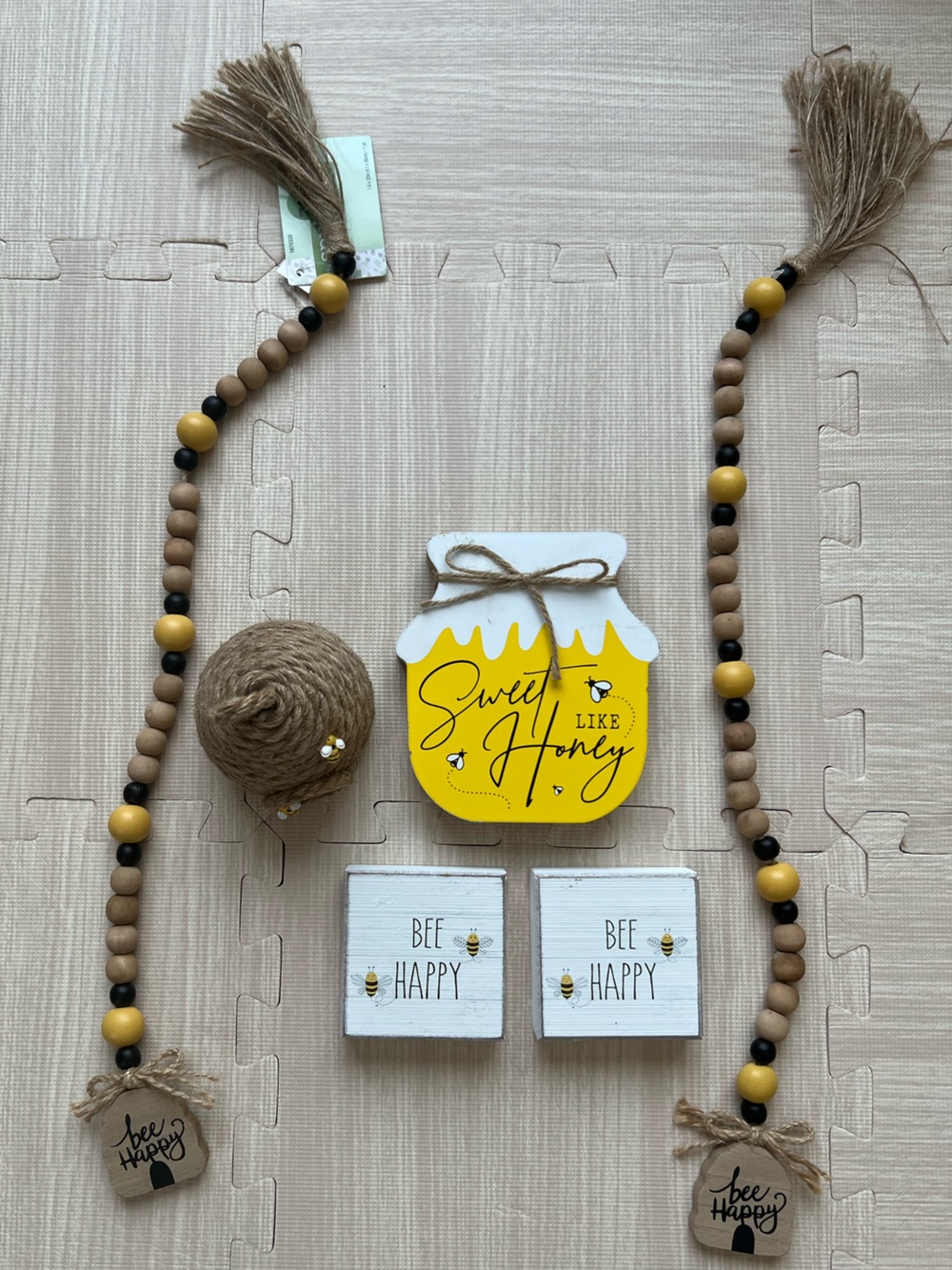 Bee themed decorations set of 7 items
